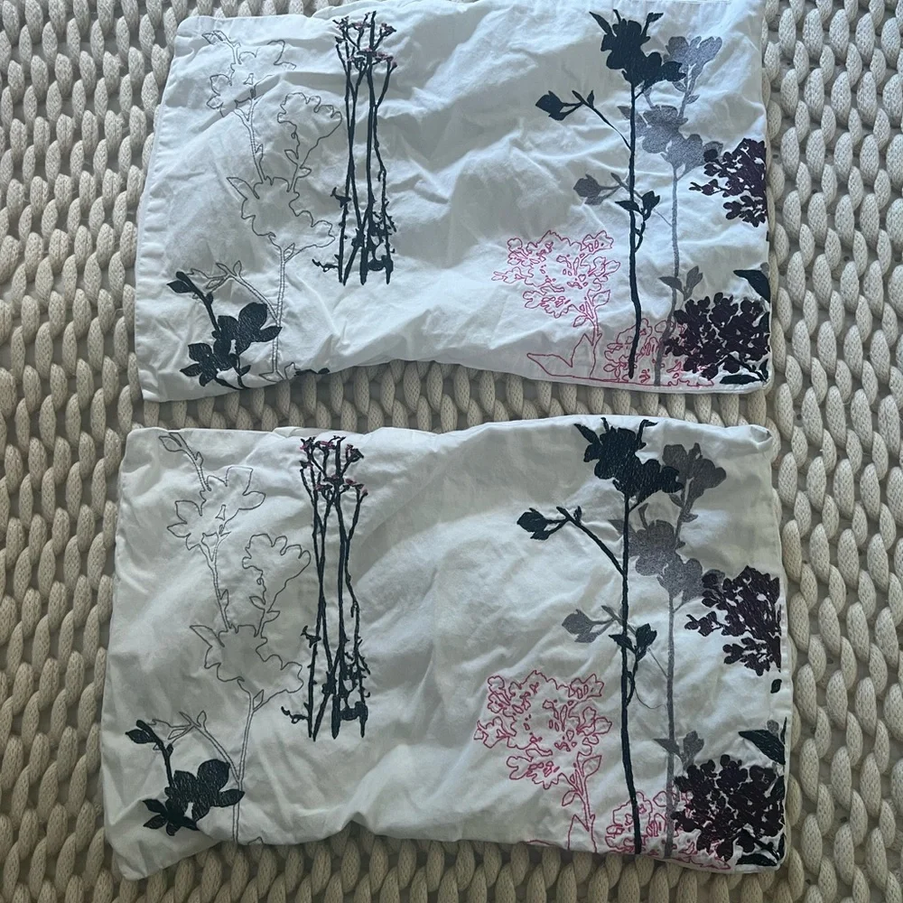 Decorative pillowcase set from Alamode Home (7 pieces)